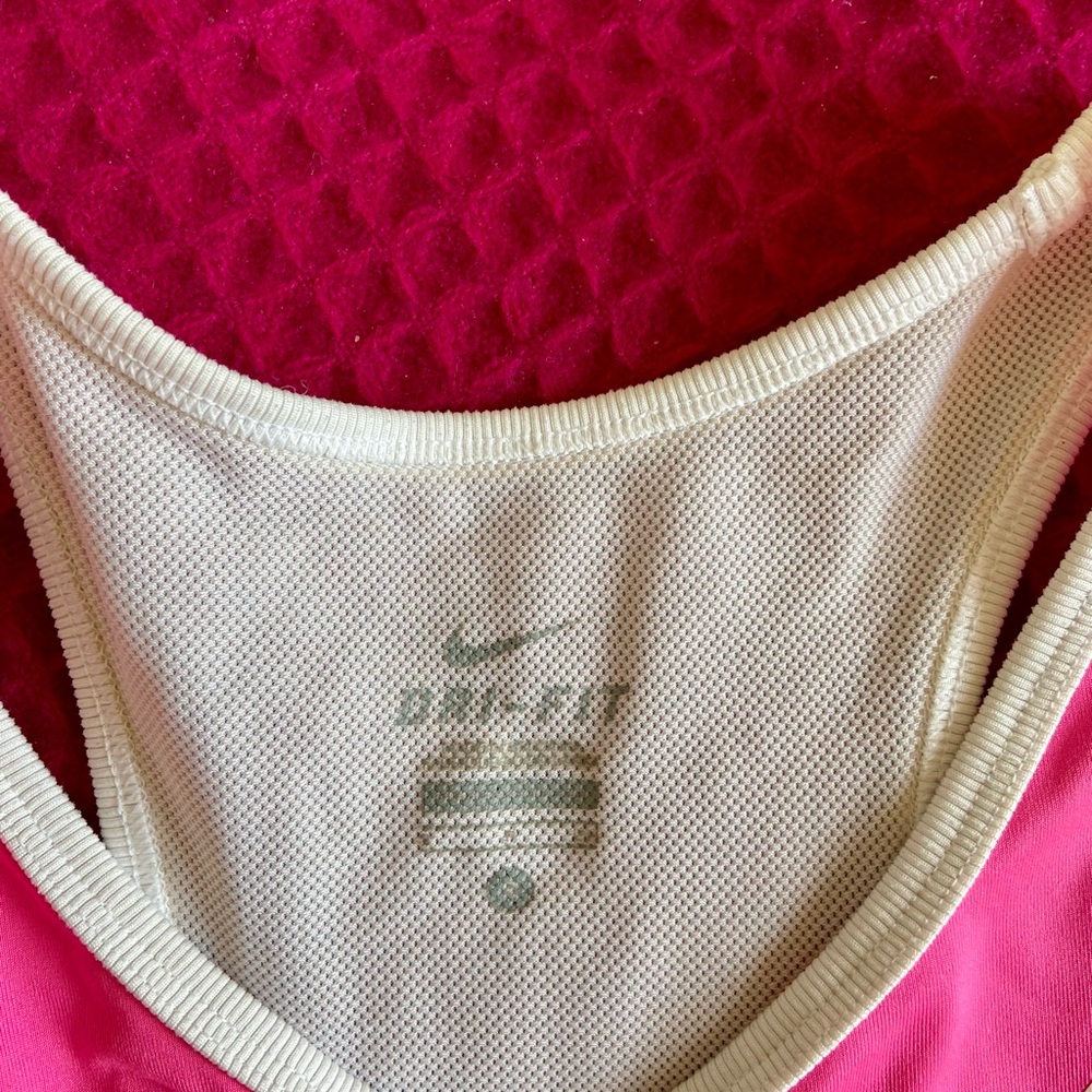 Nike Dri-Fit top size S - Picture 2 of 8